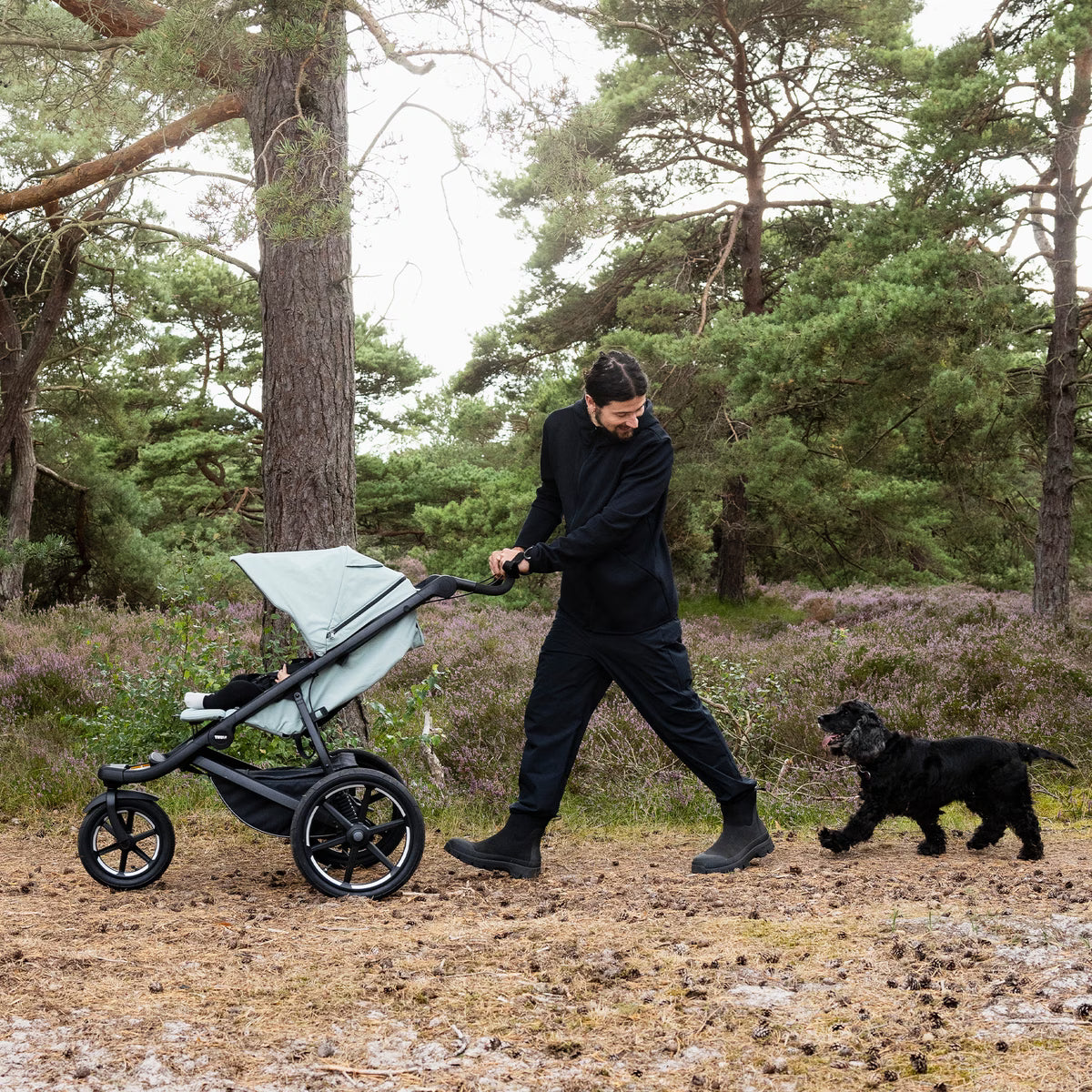Thule Urban Glide 3 med magnetisk selespænde