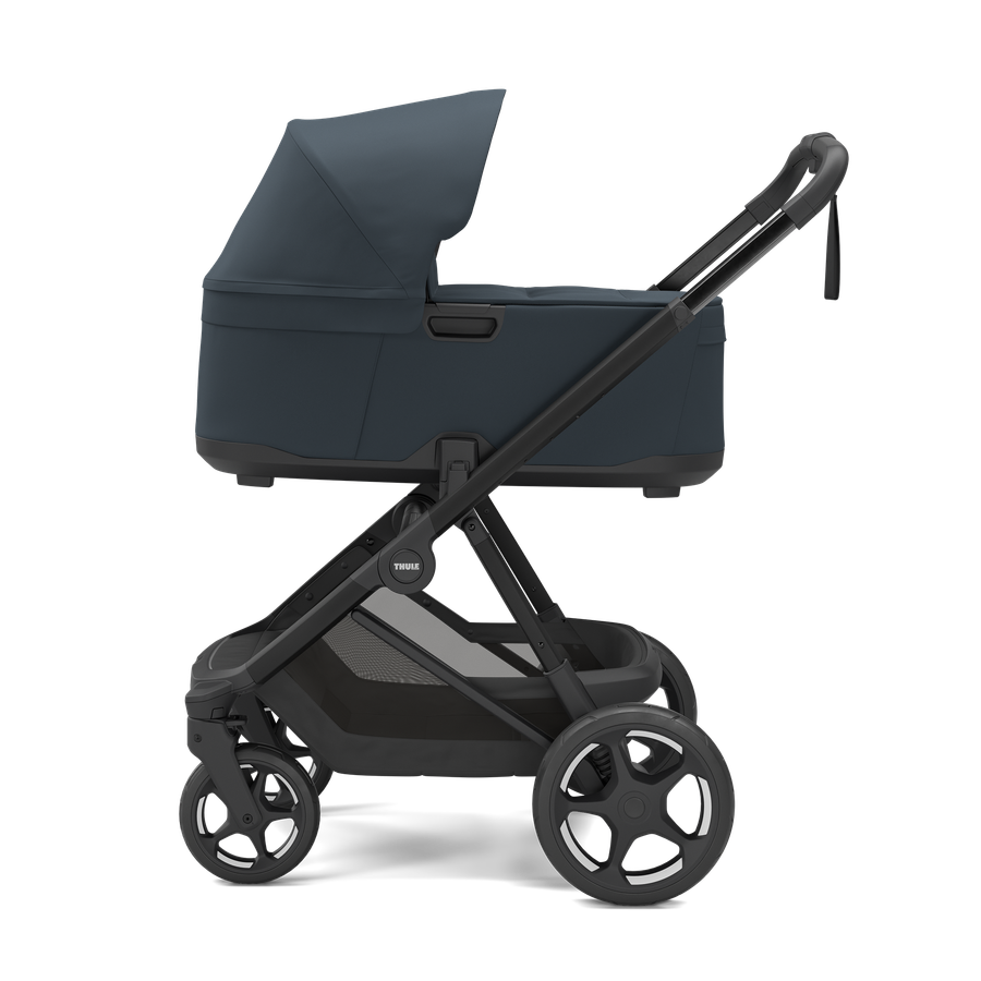 Thule Charm 2 in 1 - Mørkeste Blå + Autostol Maple