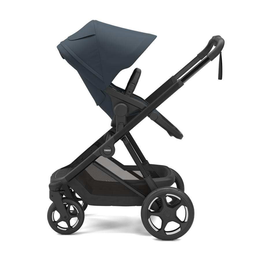 Thule Charm 2 in 1 - Mørkeste Blå + Autostol Maple