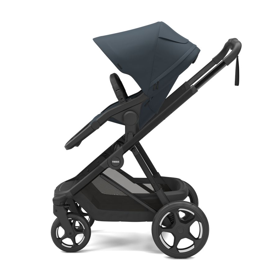 Thule Charm 2 in 1 - Mørkeste Blå + Autostol Maple