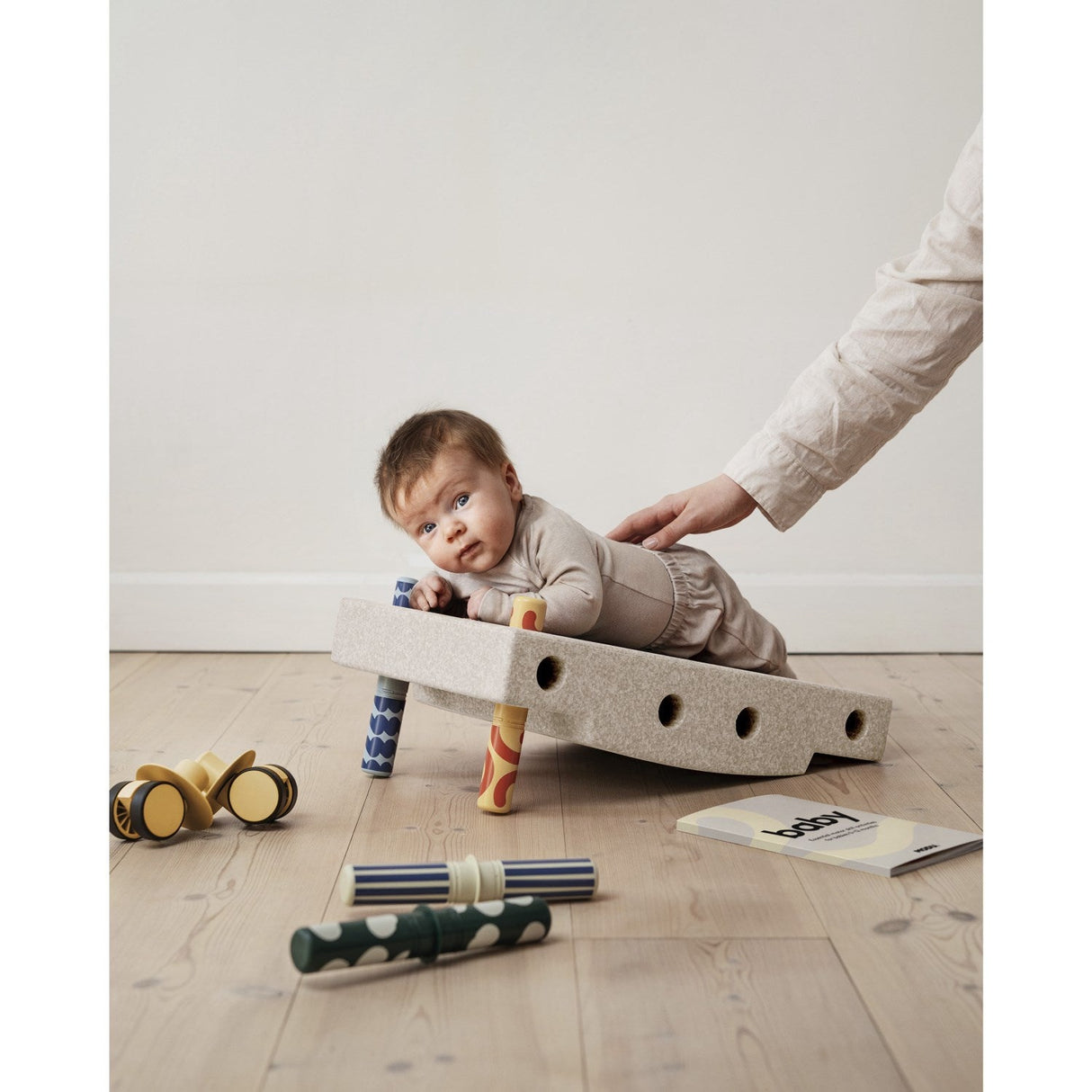 MODU Baby Motoriksæt Sand Grey / Honey Yellow