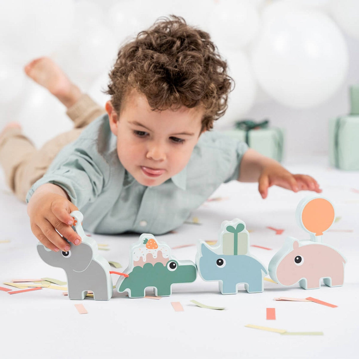 DonebyDeer Farvemix Celebration Parade Deer Friends