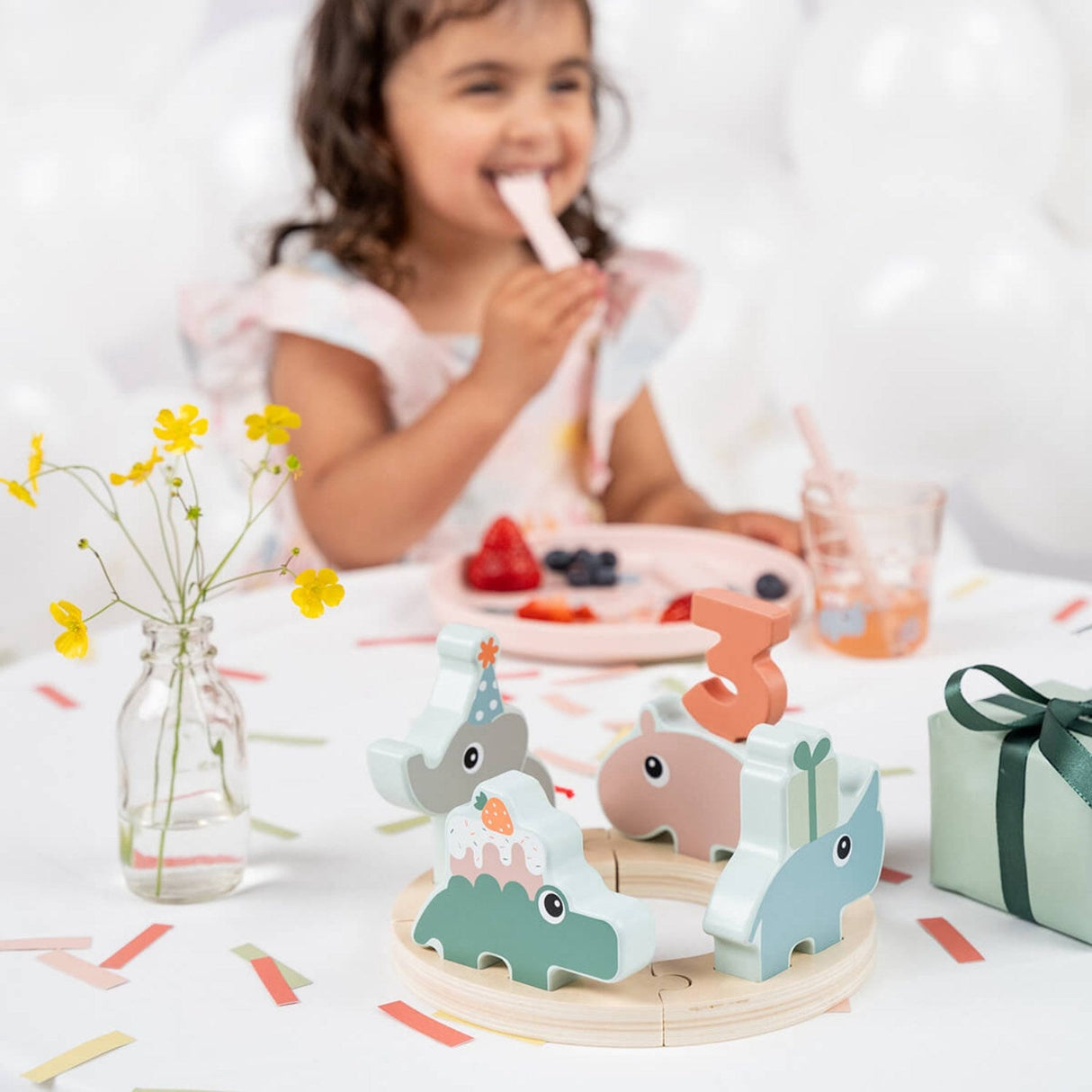 DonebyDeer Farvemix Celebration Parade Deer Friends