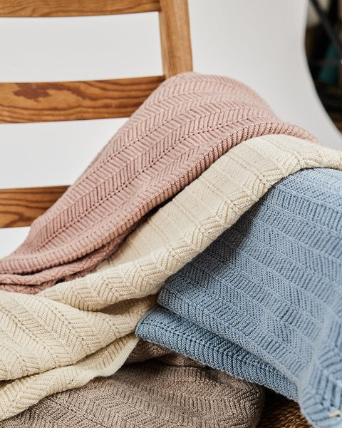 Smallstuff babytæppe - fish bone merino uld - off. White