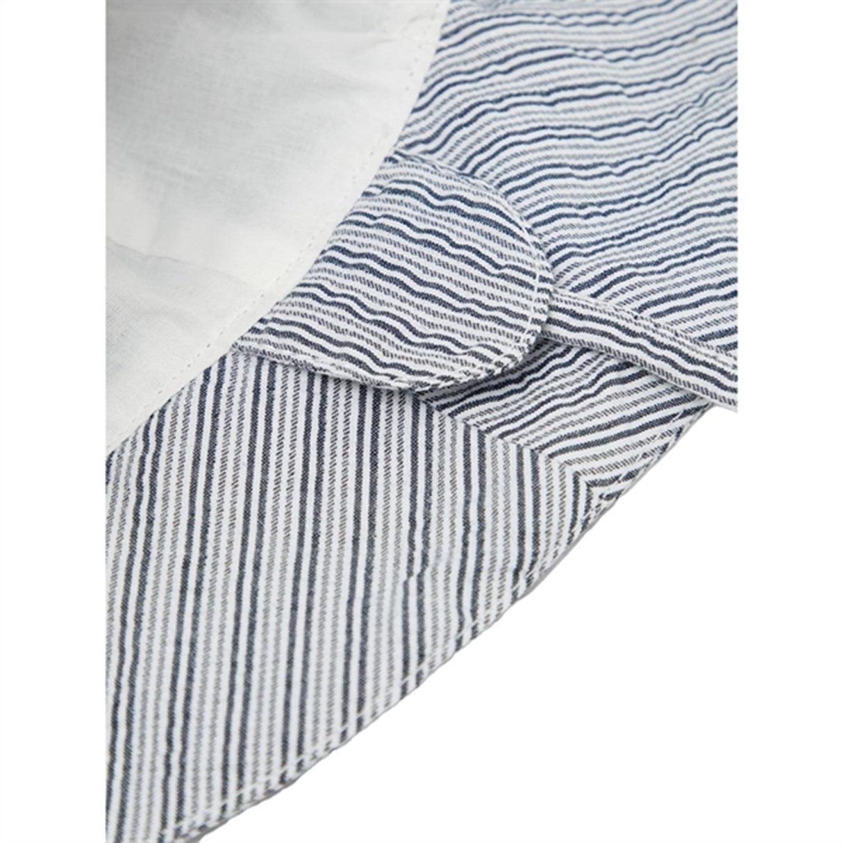 Name it Dark Sapphire Ferolle Solhat