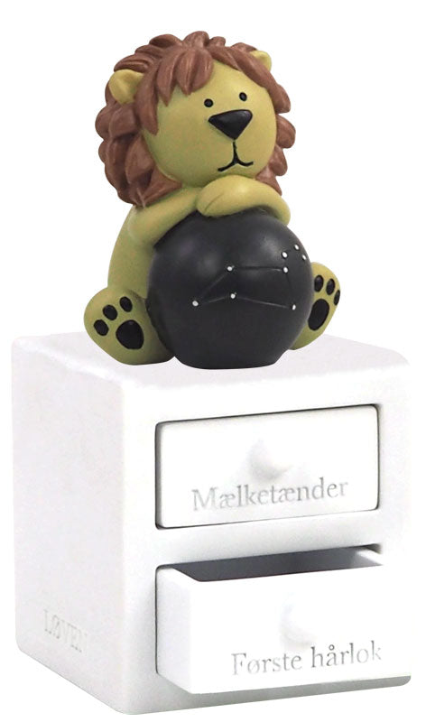 Tandæske og hårlok, "Løven"