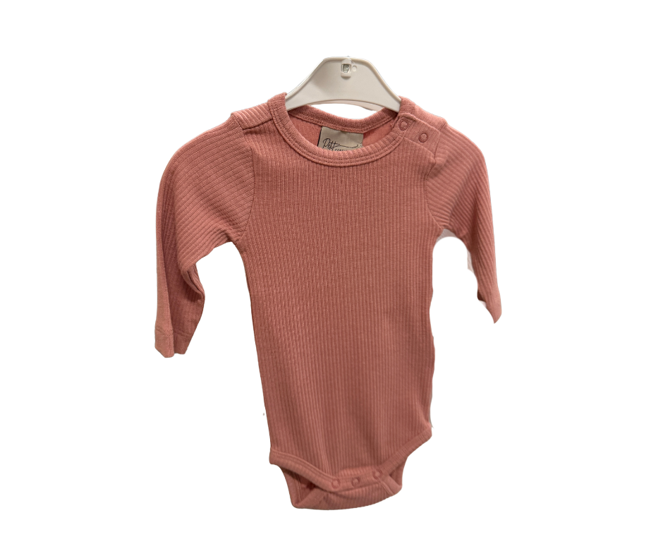 Petit Copenhagen Dark Rose Body