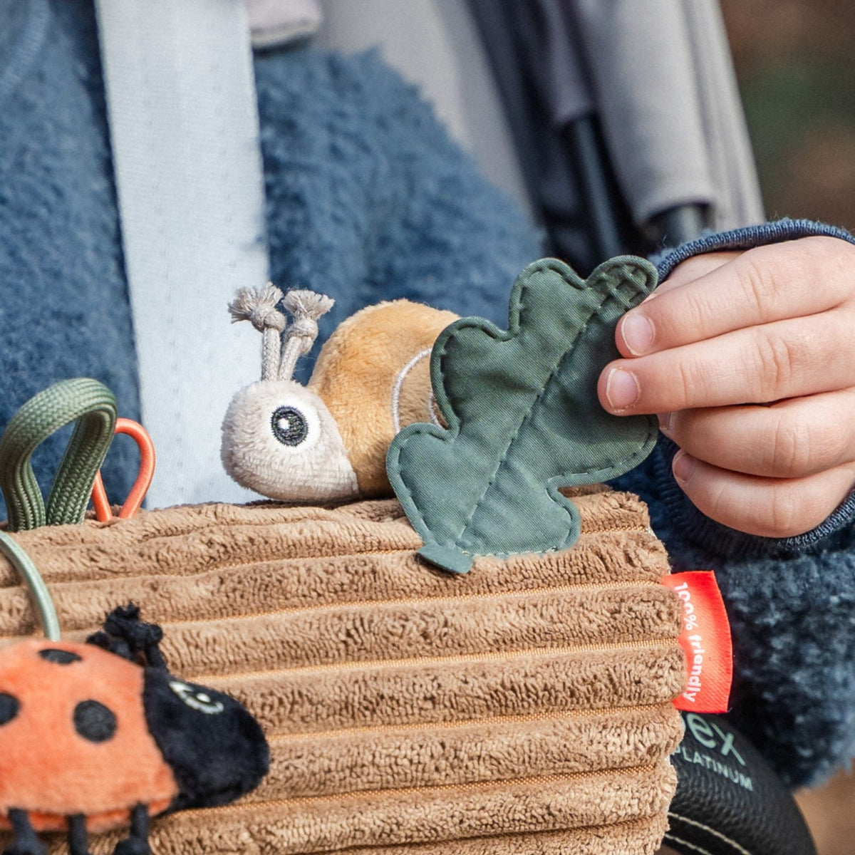 DonebyDeer Colour Mix Tiny Trails Stroller Aktivitetslegetøj