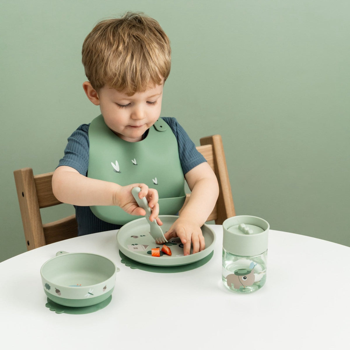 DonebyDeer Green Tiny Trails Foodie Spisesæt Med Kop