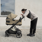 Thule Charm 2 in 1 - Mørkeste Blå + Autostol Maple
