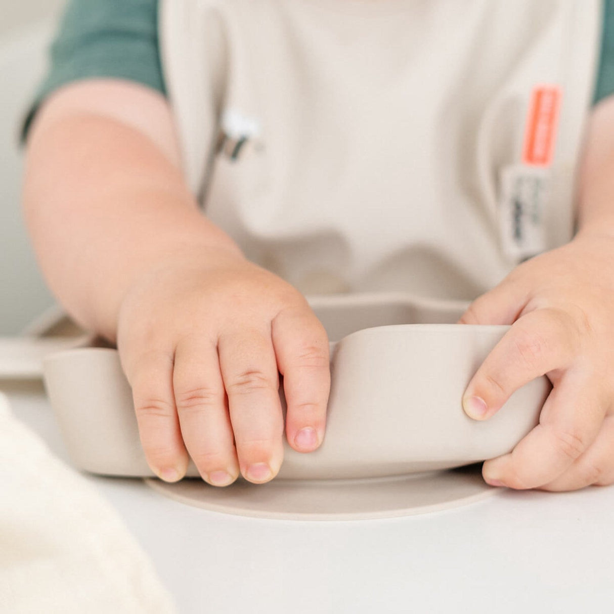 DonebyDeer Sand Silikone Stick & Stay Skål Sheepy