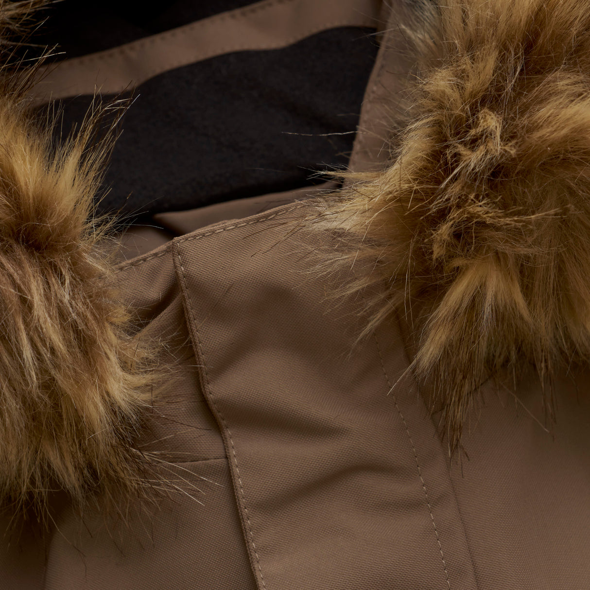 Coverall W. Fake Fur - Fossil