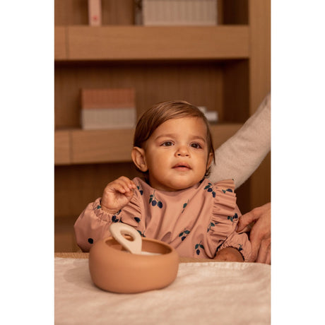 LIEWOOD Berry / Pale Tuscany Merle Ruffle Cape Hagesmæk