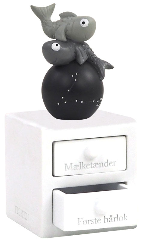 Tandæske og hårlok, "Fisken"